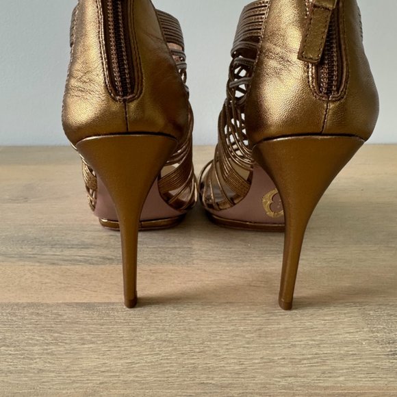 Elie Tahari Metalic Colby Strappy Sandals. (Sandals platform style). GOLD Color - Picture 6 of 8